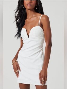 White Spaghetti Strap Sweetheart Mini Dress Size S Feminine Chic Rush